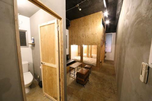 Hostel & Gallery G Is Good