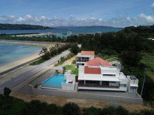 Hostal Keiki Beachhouse & Cafe