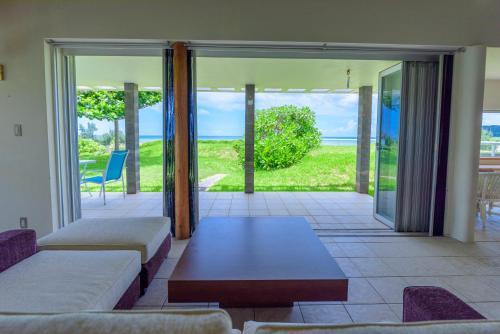 Hostal Keiki Beachhouse & Cafe