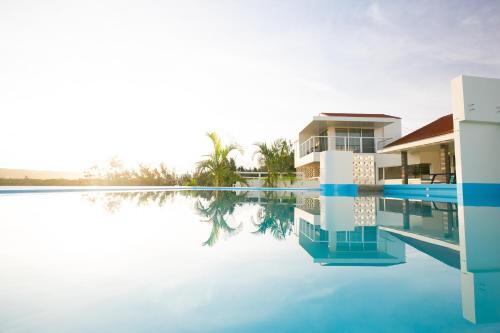 Hostal Keiki Beachhouse & Cafe