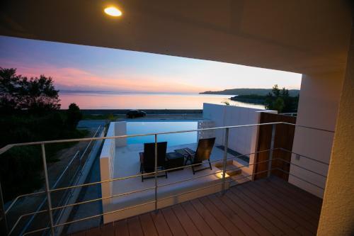 Hostal Keiki Beachhouse & Cafe