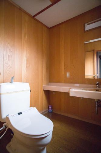 Hostal And Smiles Hostel (female Only)