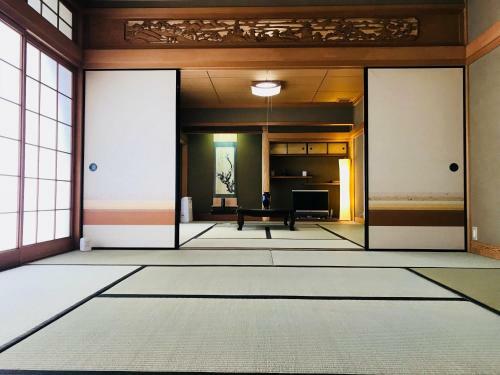 Nara Japanese Garden Villa