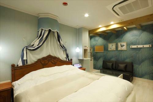 Hotel Waltz Okazaki (adult Only)