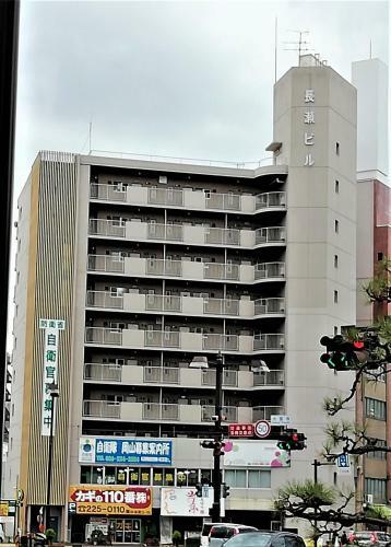 Near Tram Apartment Okayama