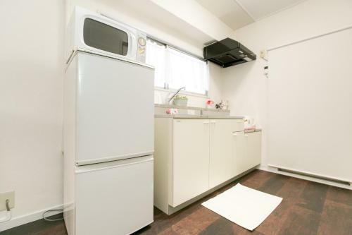 Shin-osaka High Floor Apartment