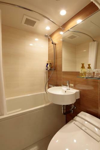 Candeo Hotels Osaka Namba