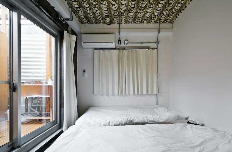 Albergue New World Inn