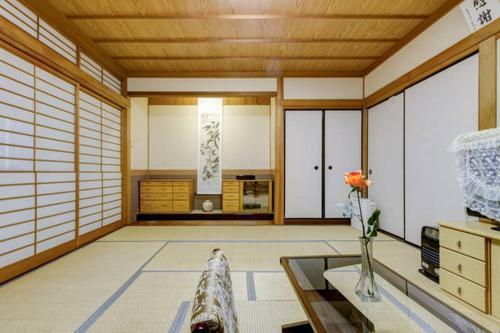 Hostal Osaka Nakayama Guesthouse
