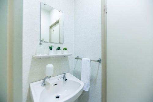 Apartment In Nipponbashi Km54