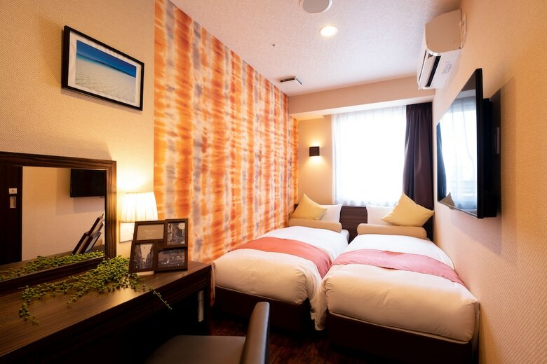 Tanimachi Luxe Hotel