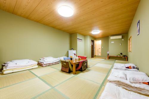 Hostal Wafu Ryokan Uehonmachi