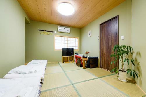 Hostal Wafu Ryokan Uehonmachi