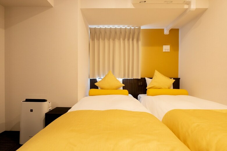 Nipponbashi Crystal Hotel