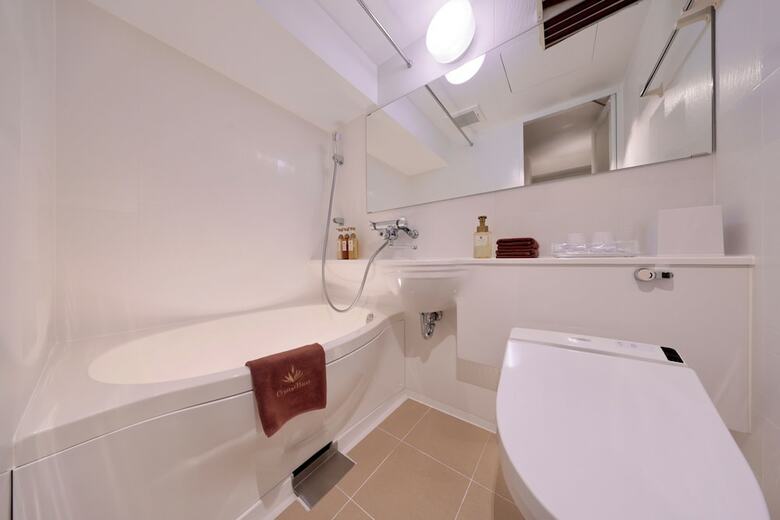 Nipponbashi Crystal Hotel