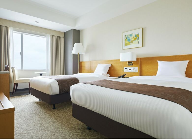 Art Hotel Osaka Bay Tower