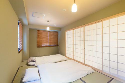 Shimanouchi Apartment