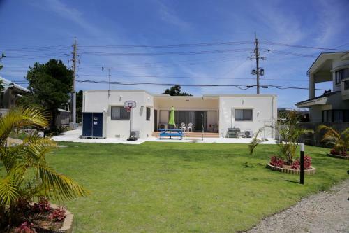 Villa Sesoko Star House