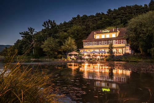 Hostal Penzion Benatky