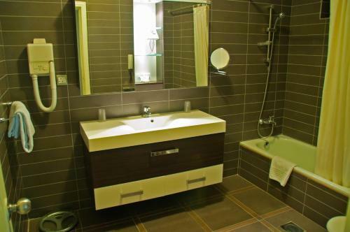 Days Inn Hotel & Suites, Aqaba