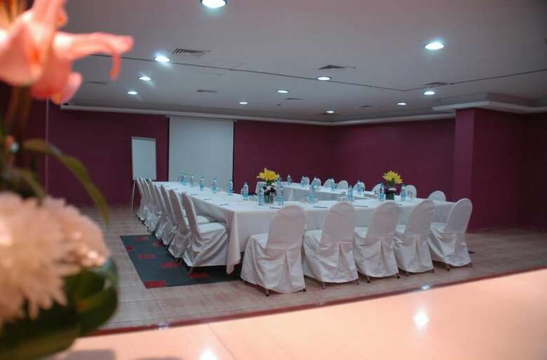 Aquavista Hotel & Suites