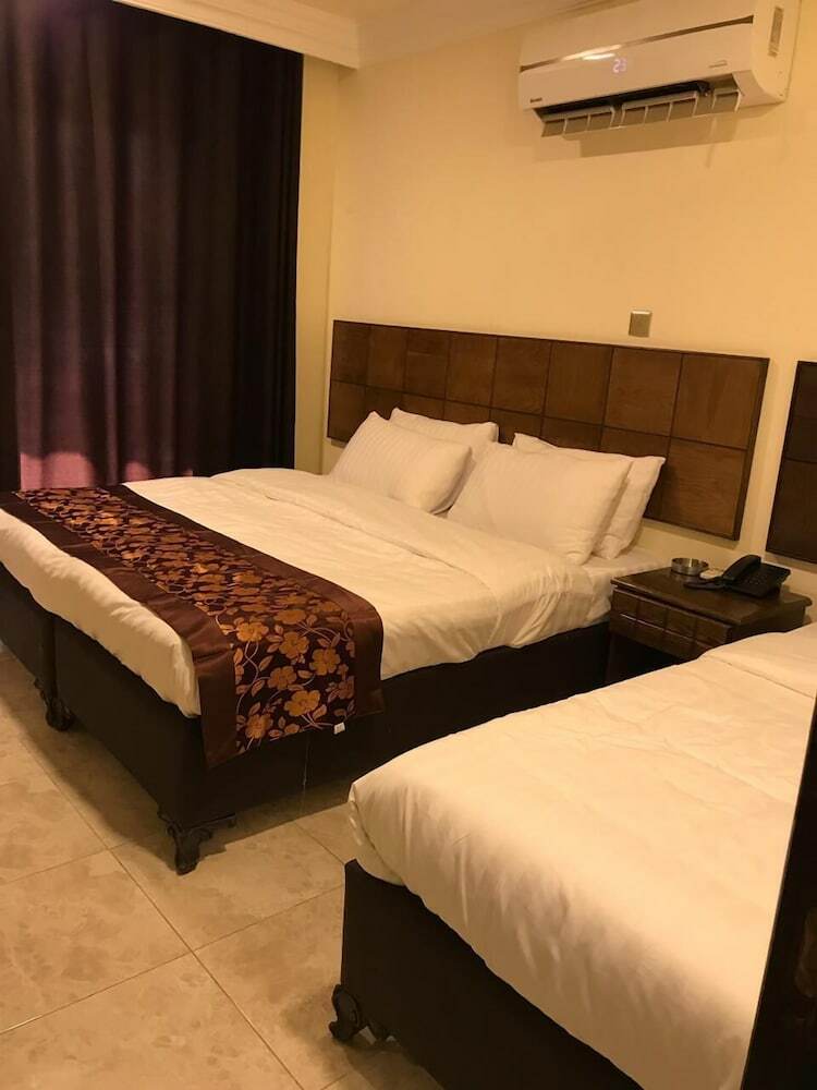 Mass Paradise Hotel