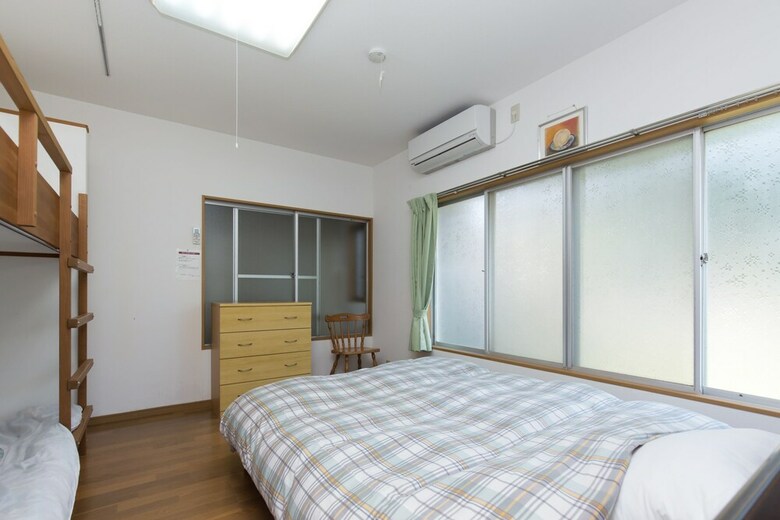 Hostal Hull House