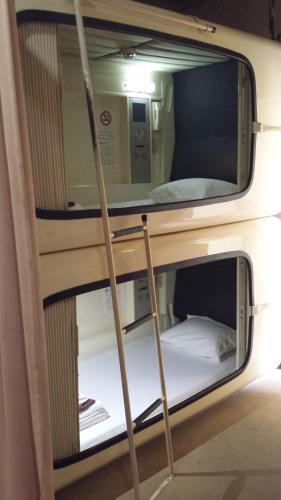 Capsule Hotel Honcho (male Only)