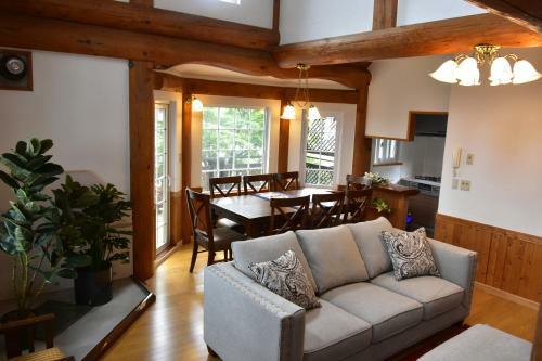 Sapporo Luxury Log House 5brm Max 18ppl Free Parking