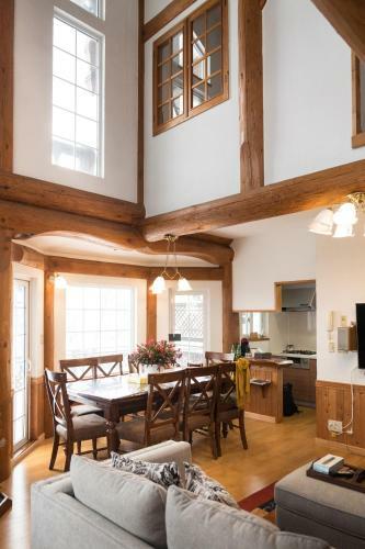 Sapporo Luxury Log House 5brm Max 18ppl Free Parking