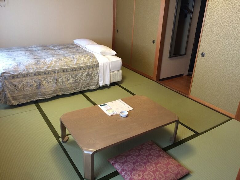 Hotel Crown Hills Takaoka