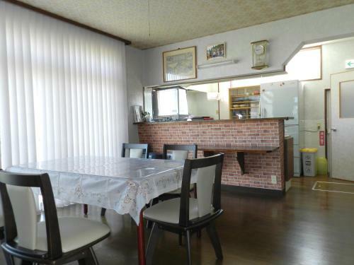 Hostal B&B Toyonoakari