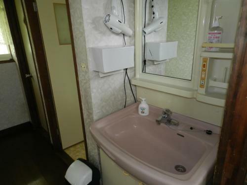 Hostal B&B Toyonoakari