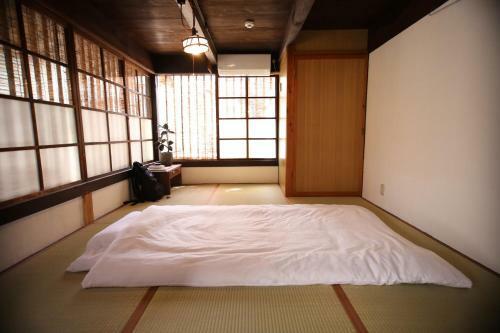 Hostal The Cue