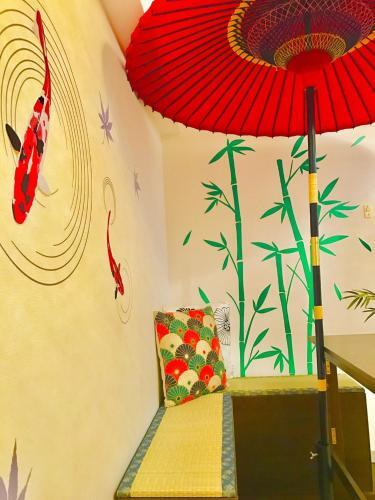 Local Hakozaki Apartment 32