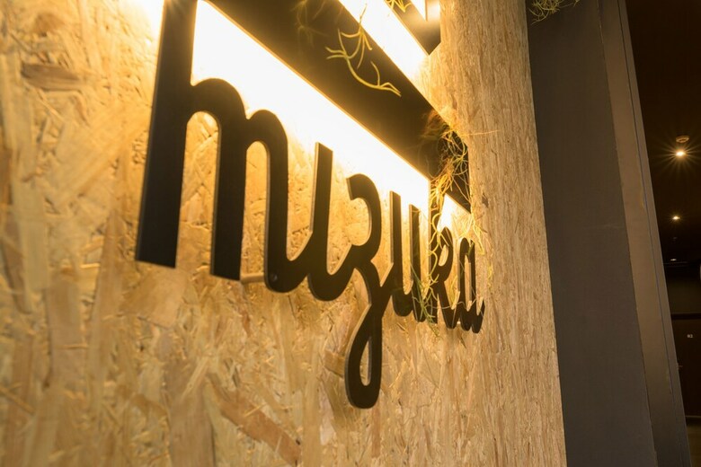 Mizuka Imaizumi 2 - Unmanned Hotel