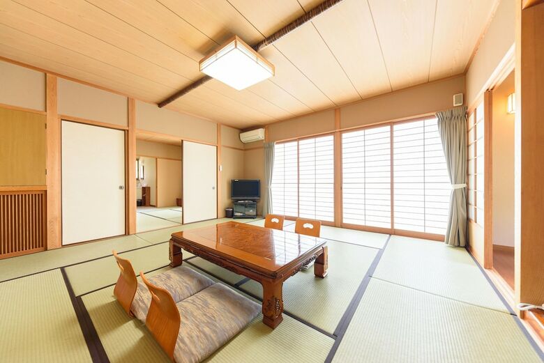 Yufuin Onsen Tsukanoma