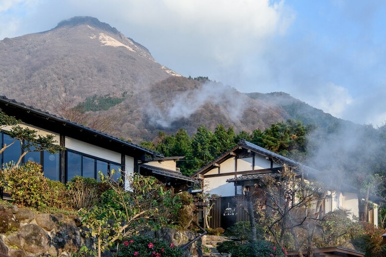 Yufuin Onsen Tsukanoma