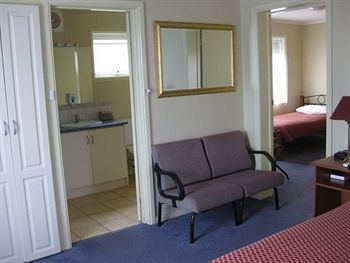 Atwood Motor Inn