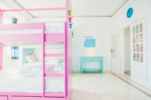 Blue Boutique Hostel & Suites