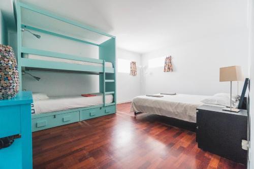 Blue Boutique Hostel & Suites