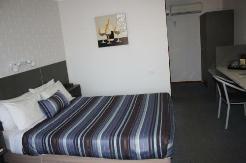 Raglan Motor Inn