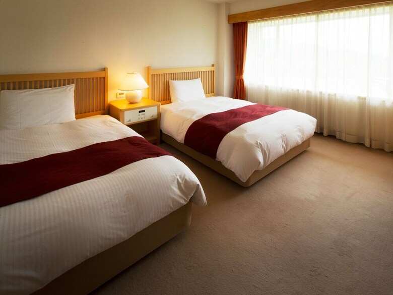 Hotel Urabandai Lake Resort