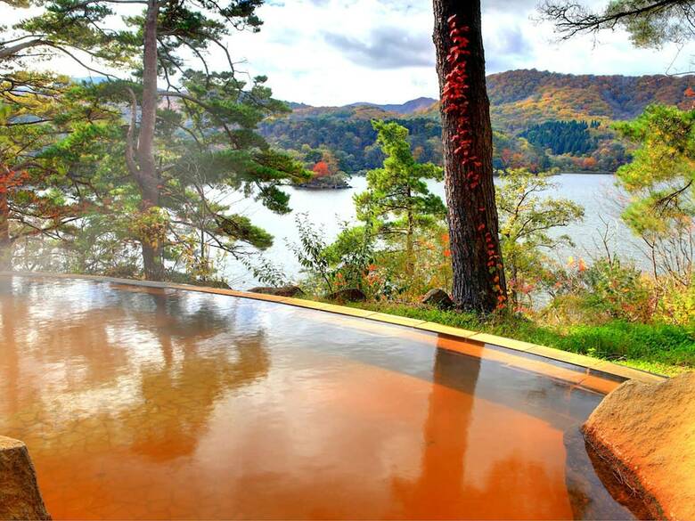 Hotel Urabandai Lake Resort