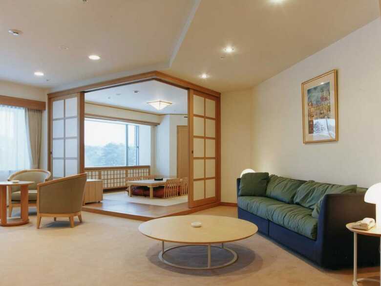 Hotel Urabandai Lake Resort