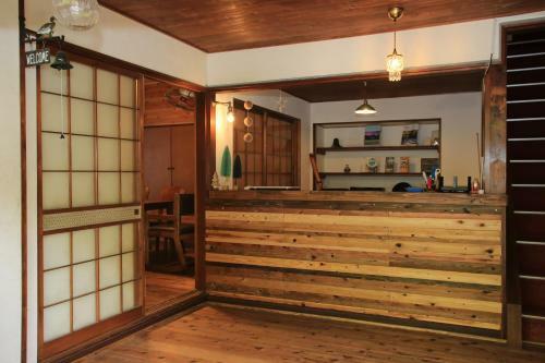 Hostal Iya Vine Bridge Guest House