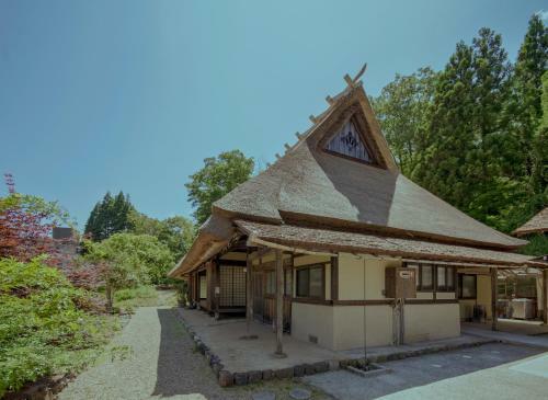 Miyama Futon & Breakfast Thatched Cottages