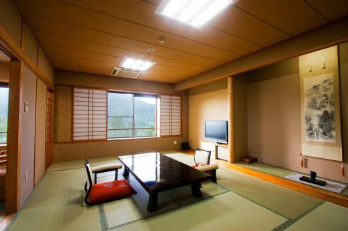 Plaza Hotel Sanrokuso