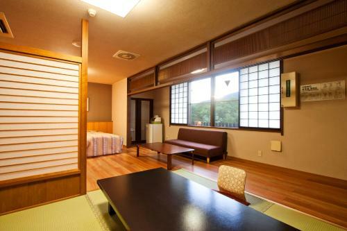 Plaza Hotel Sanrokuso