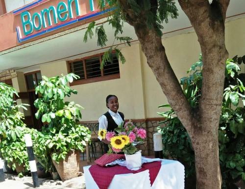 Bomen Hotel
